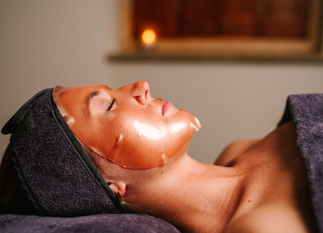 Rose Gold Radiance Facial